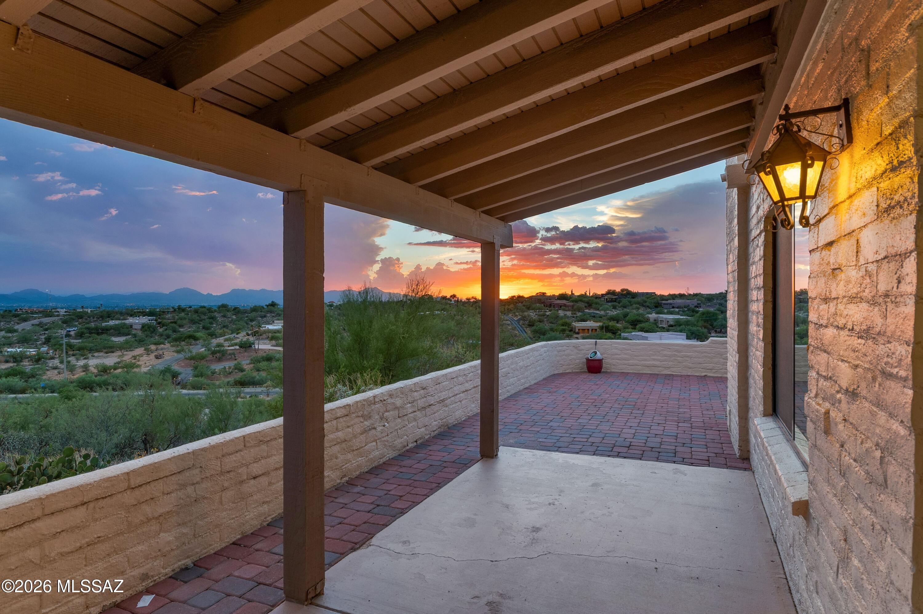 5371 N Paseo De La Tirada