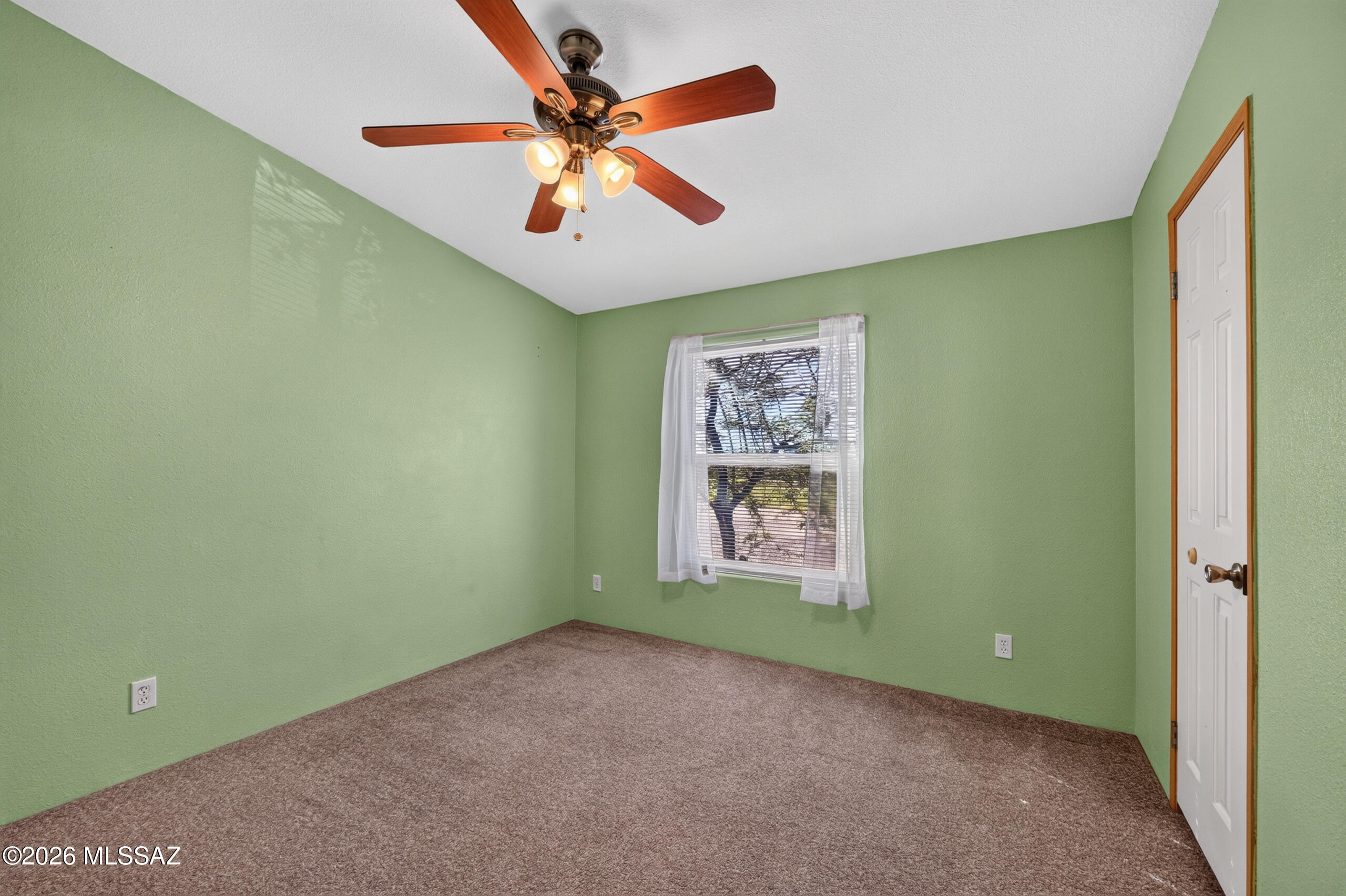 18123 W Lickskillet Lane