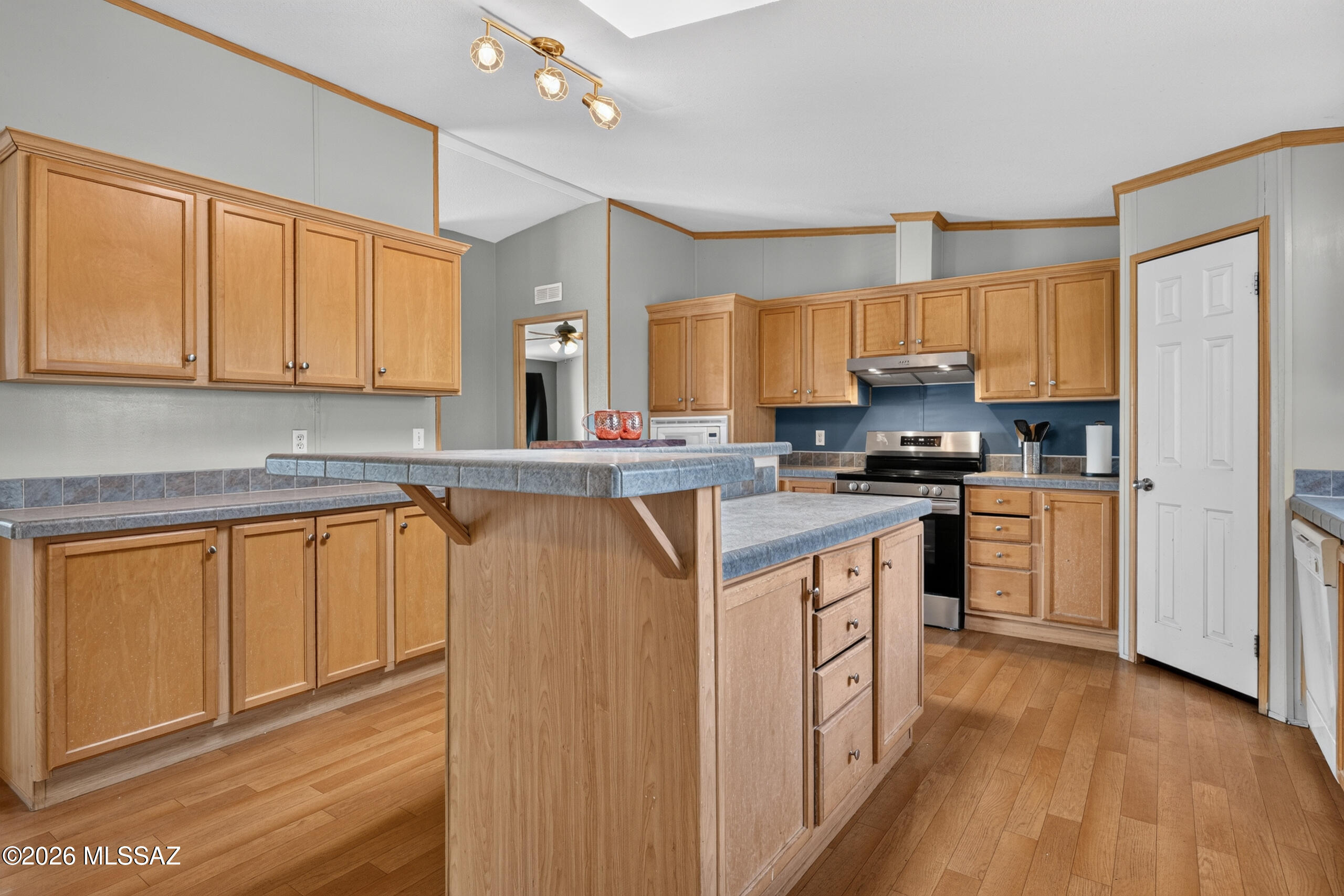 18123 W Lickskillet Lane