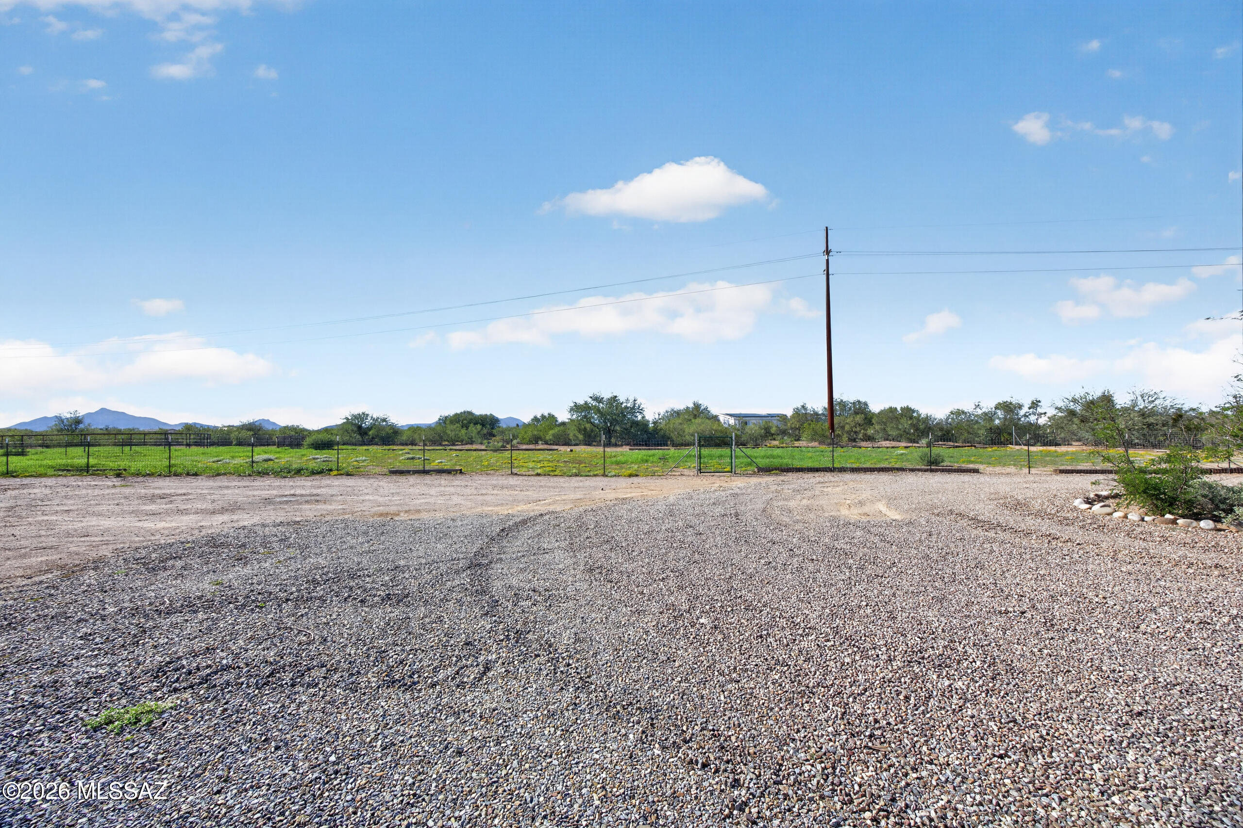 18123 W Lickskillet Lane