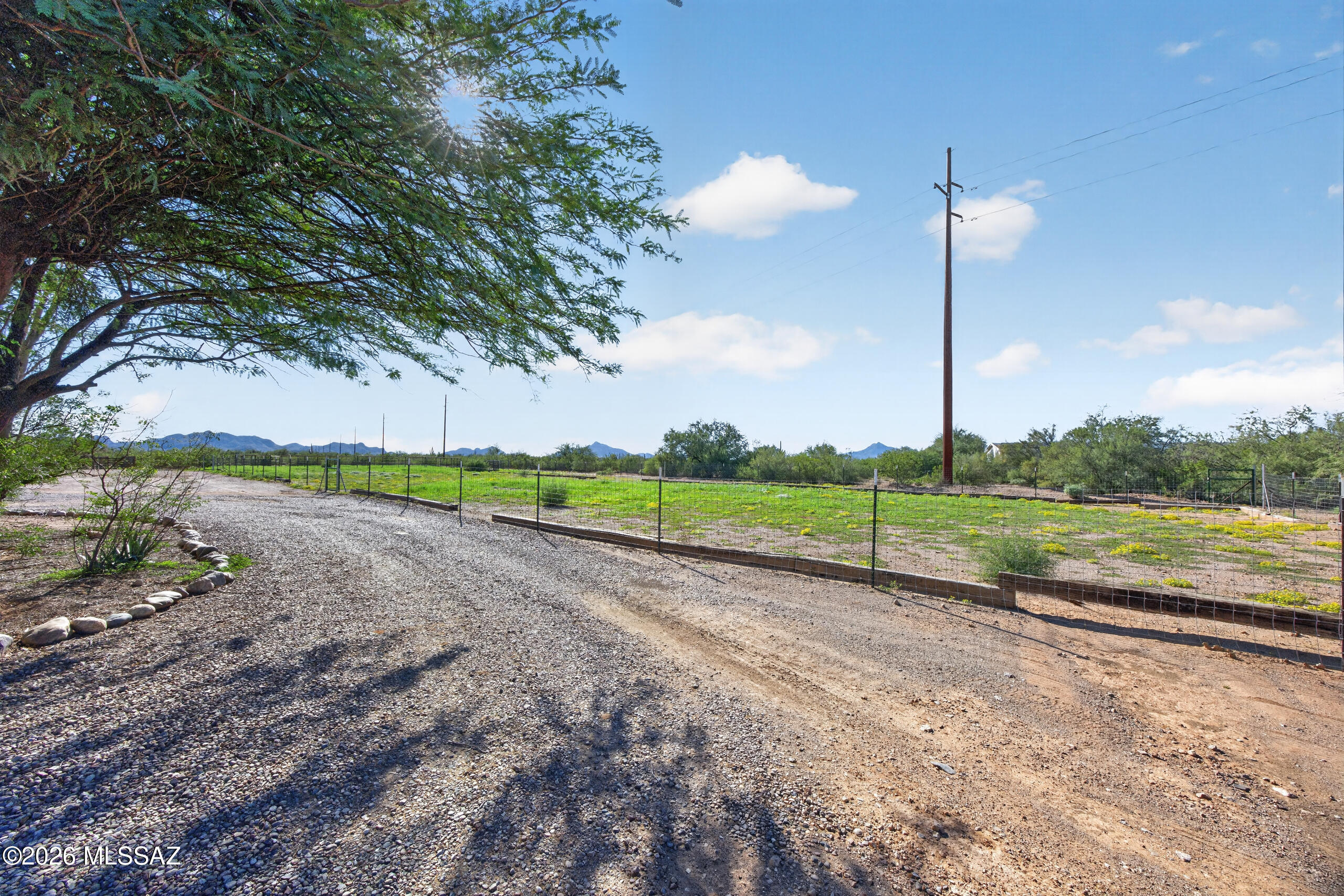 18123 W Lickskillet Lane
