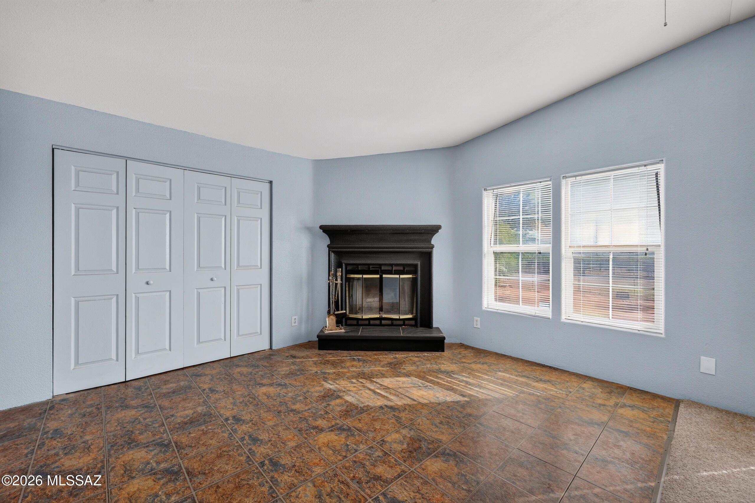 18123 W Lickskillet Lane