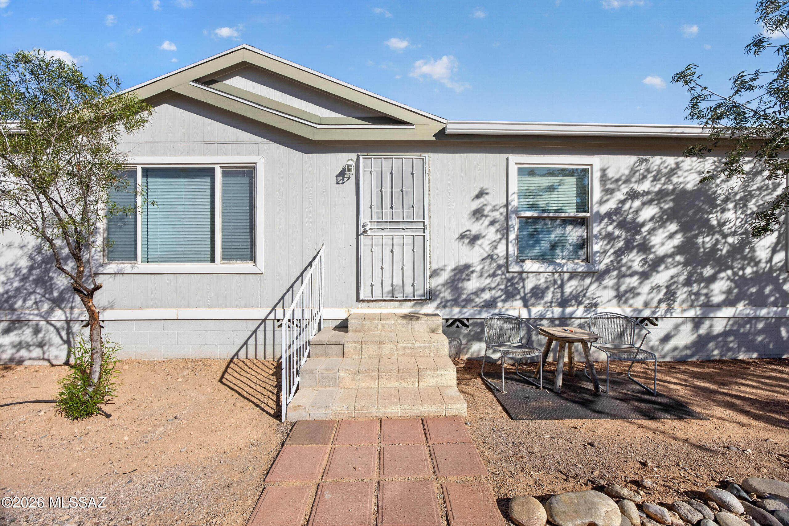 18123 W Lickskillet Lane