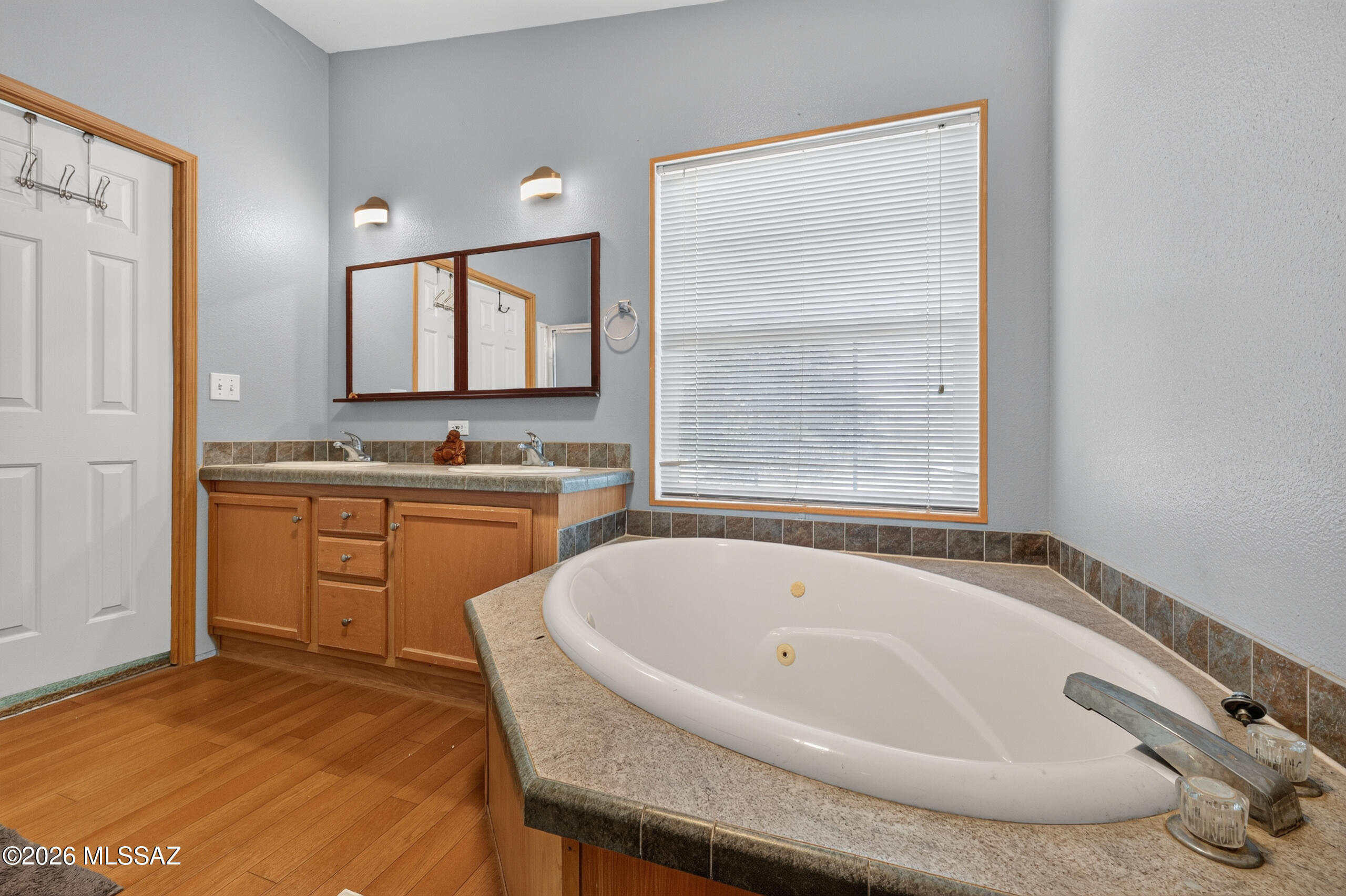 18123 W Lickskillet Lane