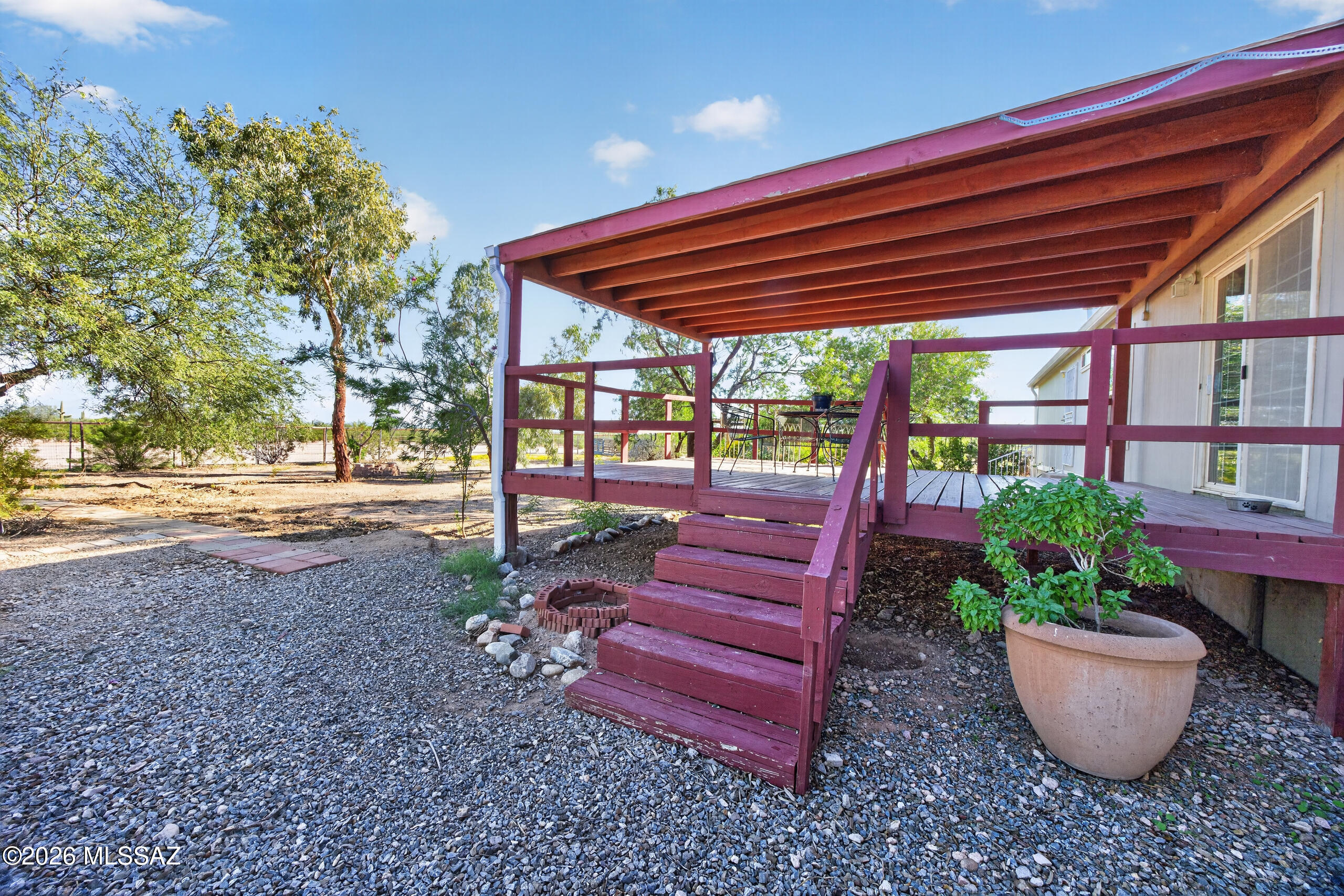 18123 W Lickskillet Lane