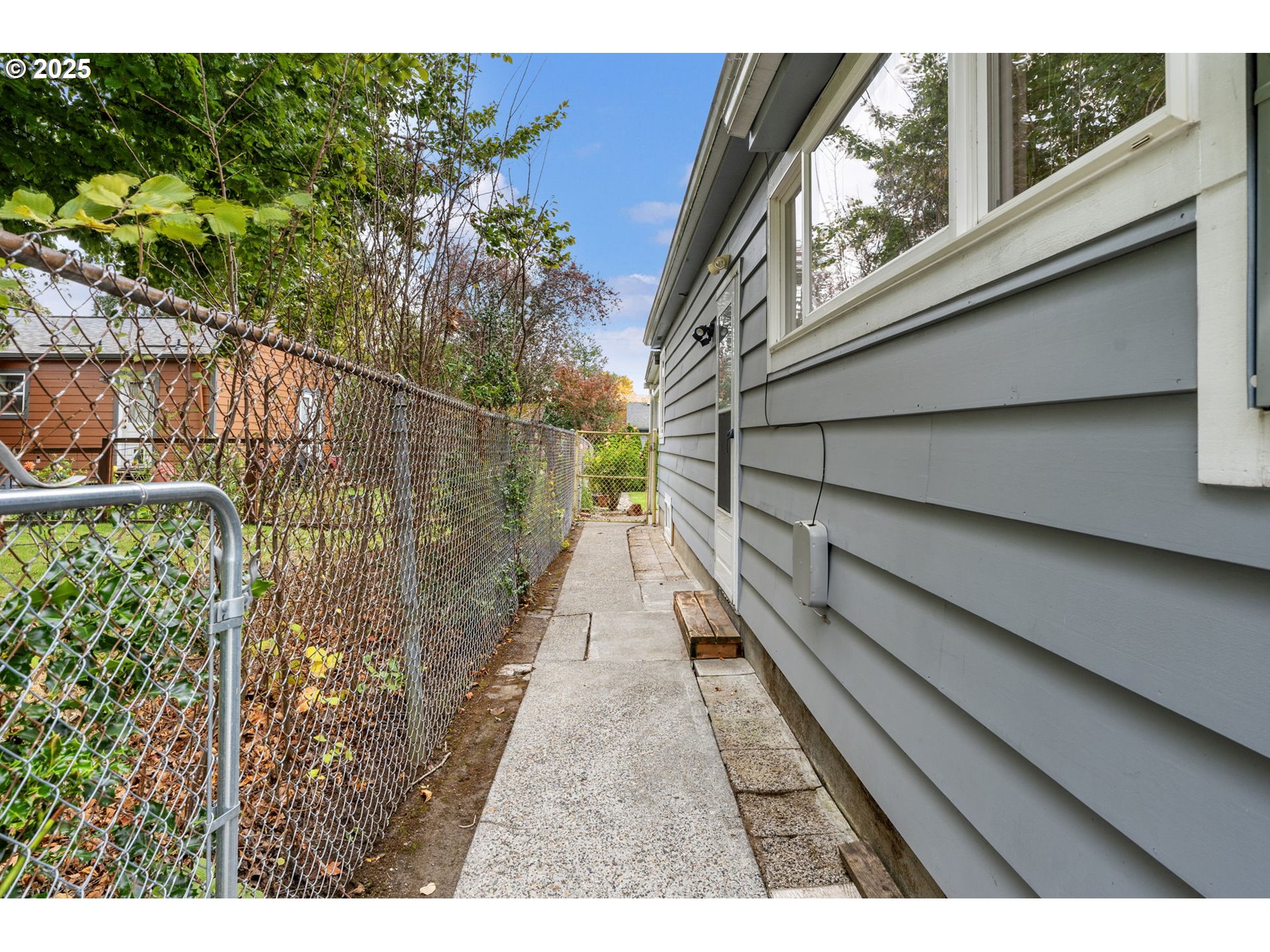 4636 SE IVON ST, Portland