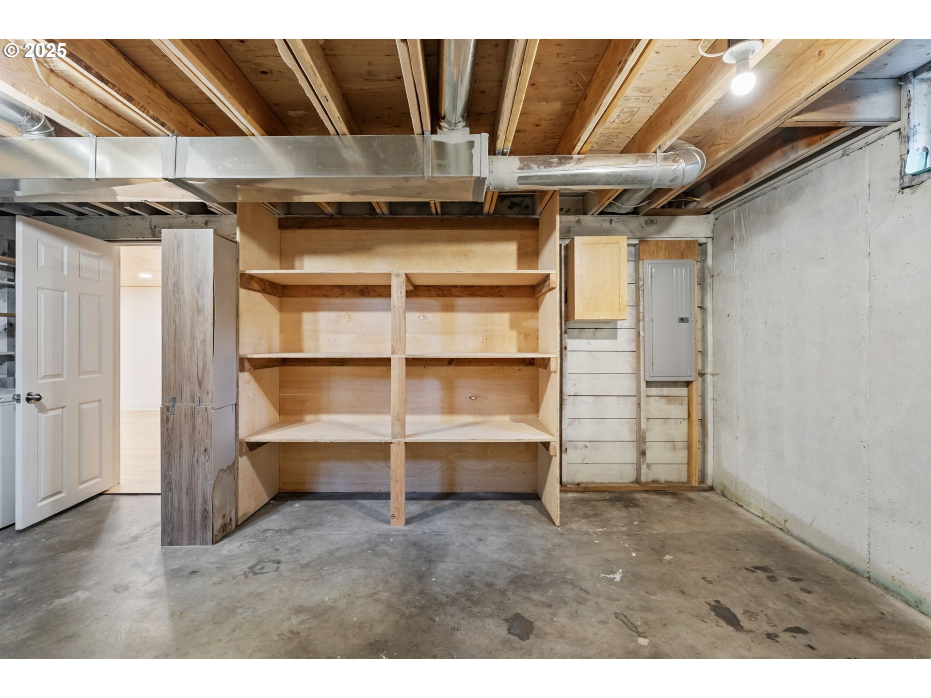 4636 SE IVON ST, Portland