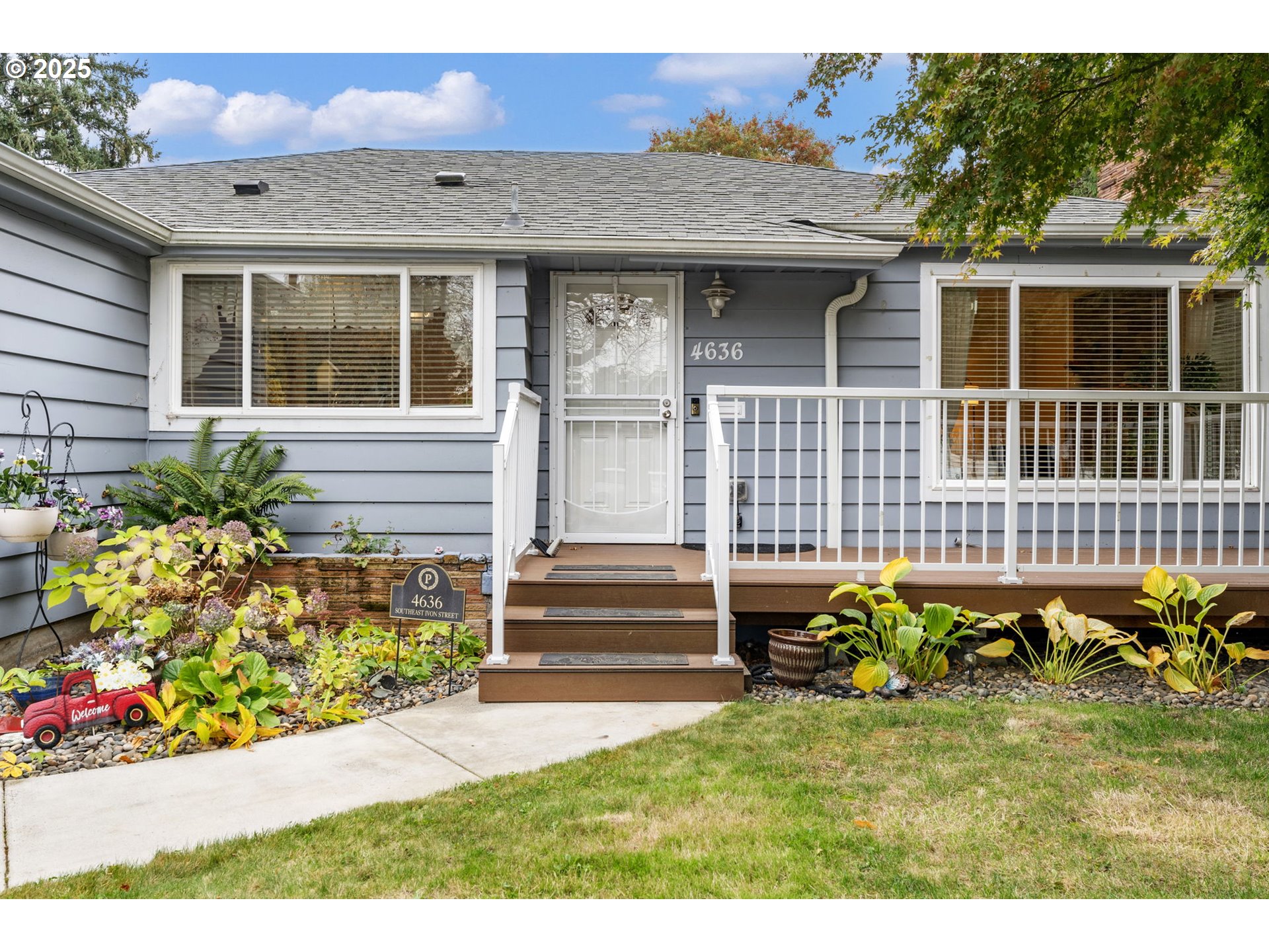 4636 SE IVON ST, Portland