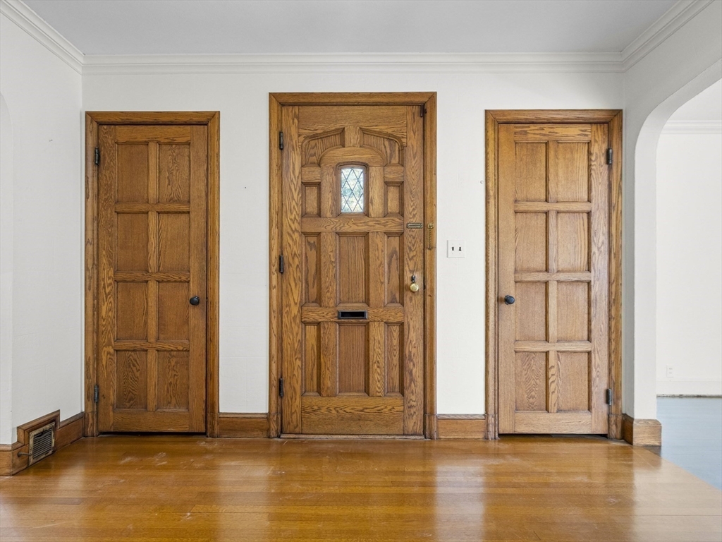 110 Pickwick Rd