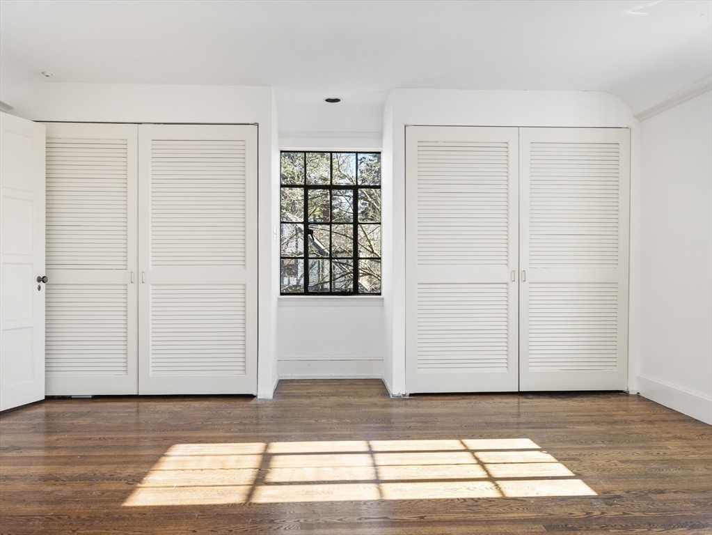 110 Pickwick Rd