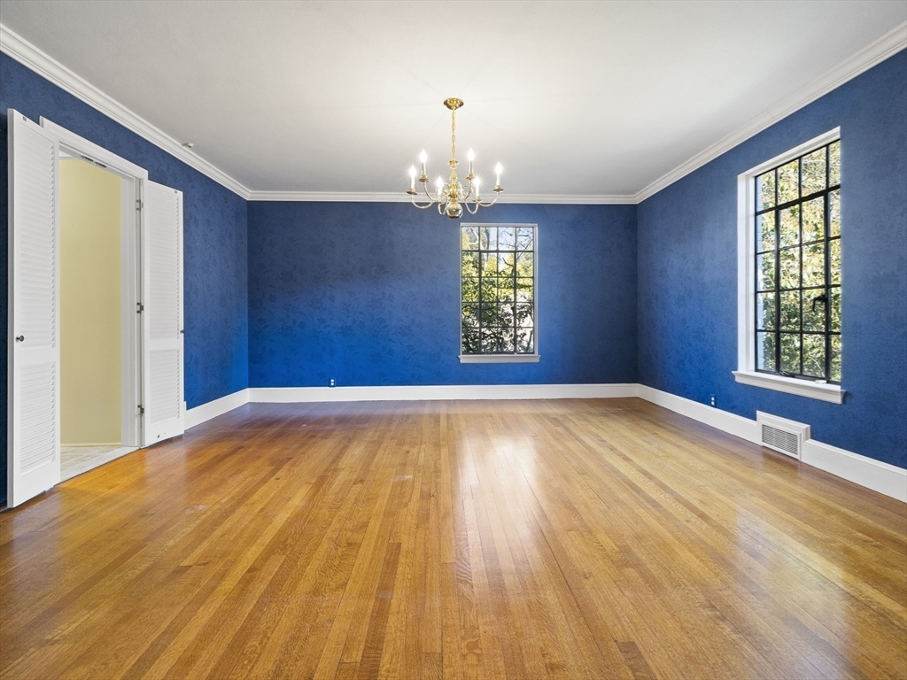 110 Pickwick Rd