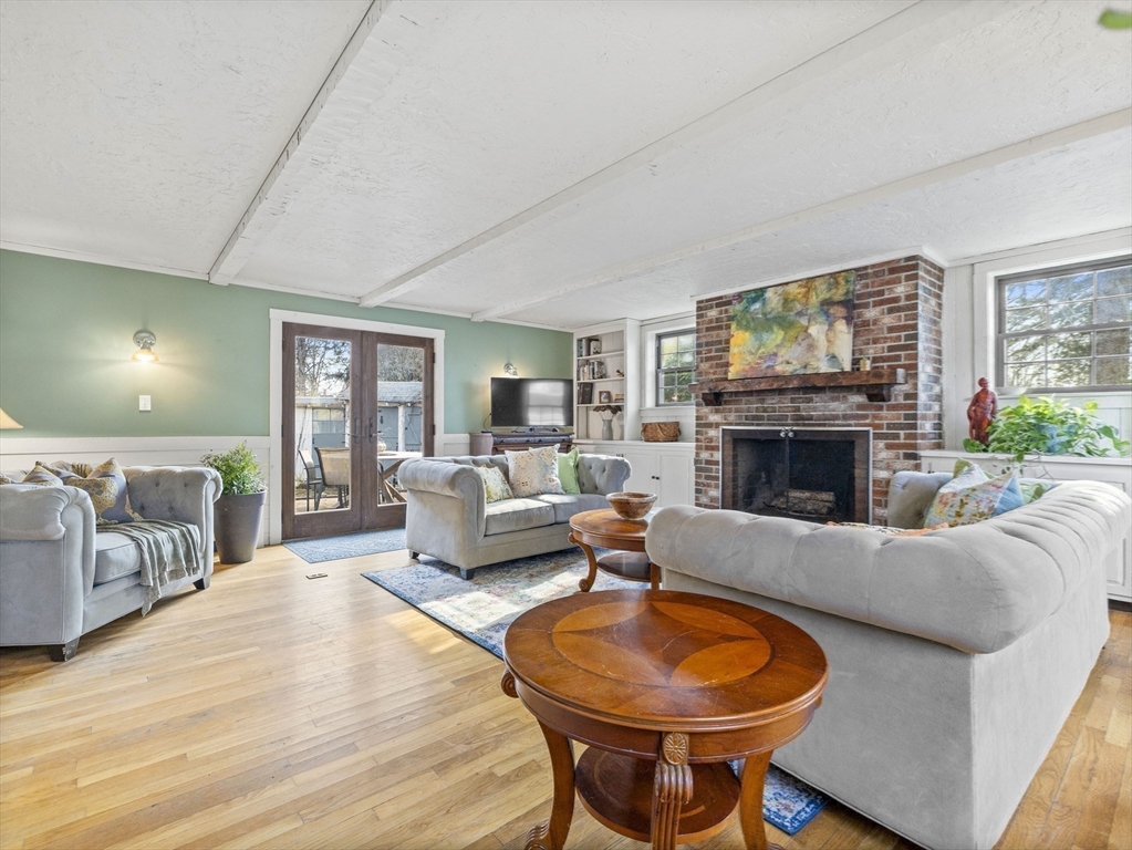 17 Puritan Ln