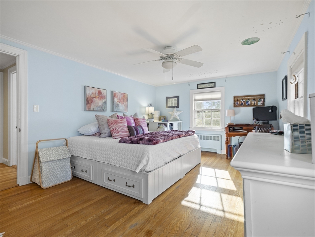 17 Puritan Ln