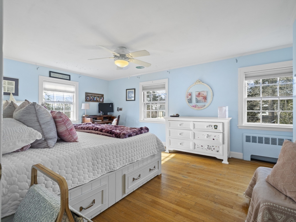 17 Puritan Ln