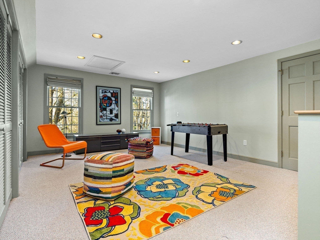 3 High Meadow Cir