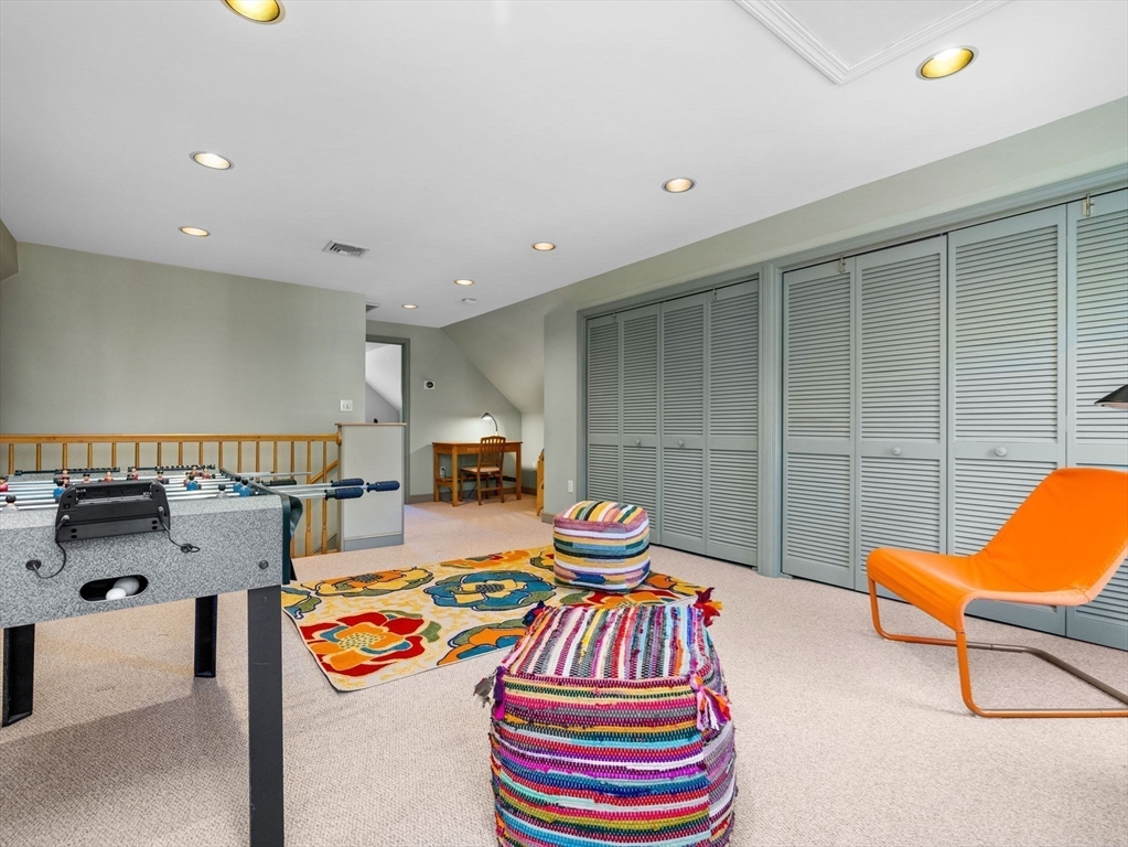 3 High Meadow Cir