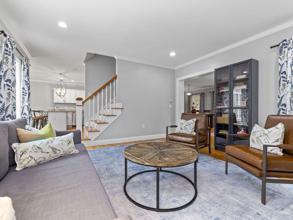 216 Pond St