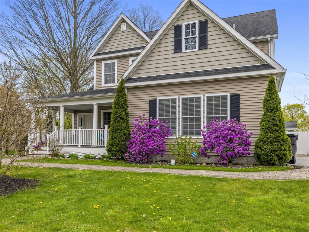 216 Pond St