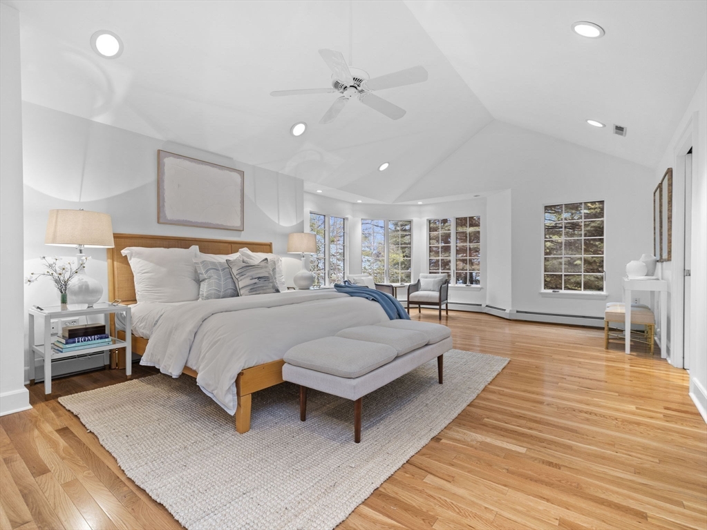 37 Hillside Rd