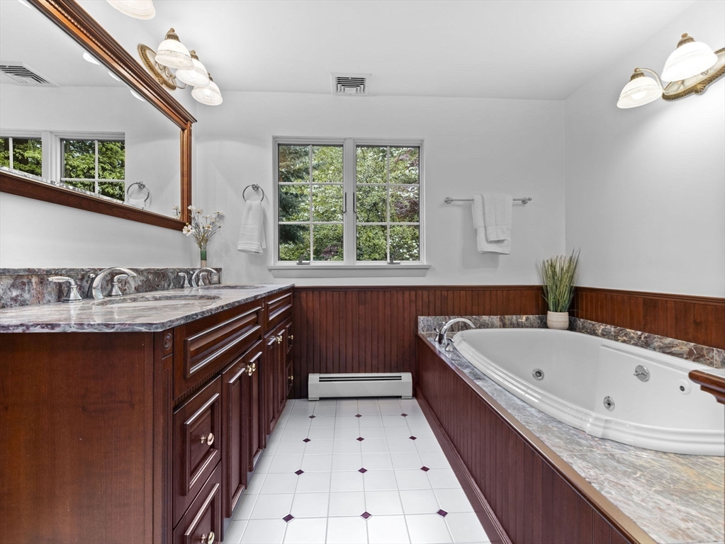 37 Hillside Rd