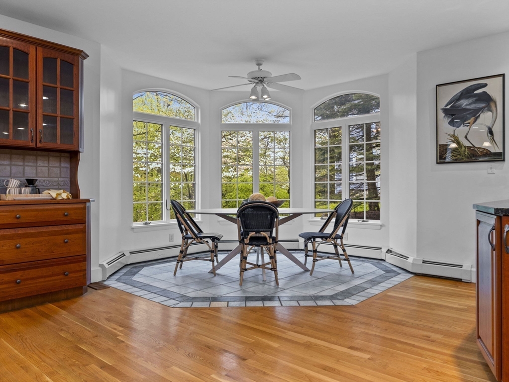 37 Hillside Rd