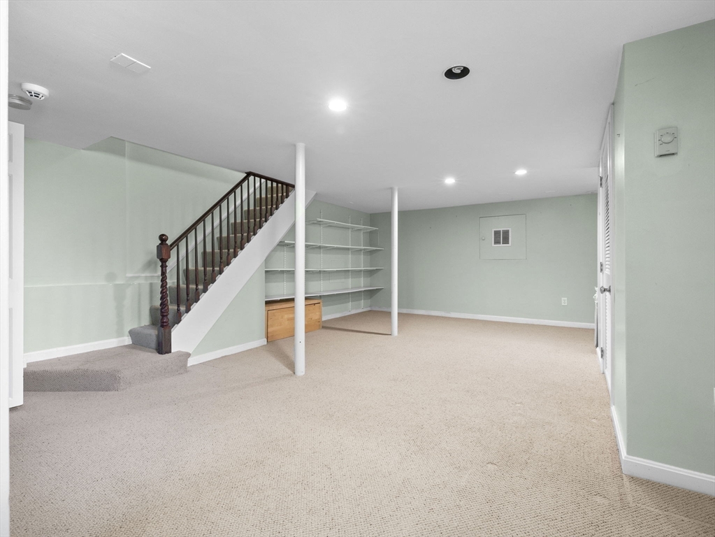 25 Curve St