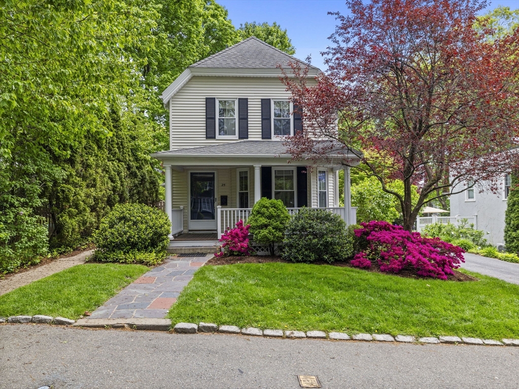 25 Curve St