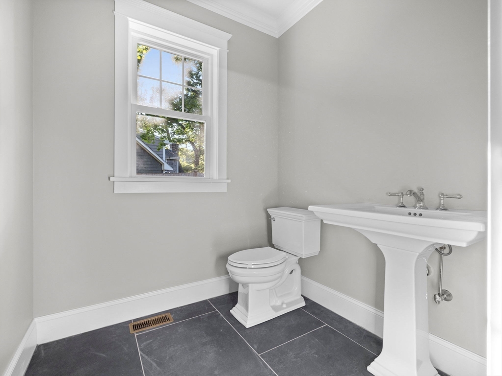 14 Oakencroft Road