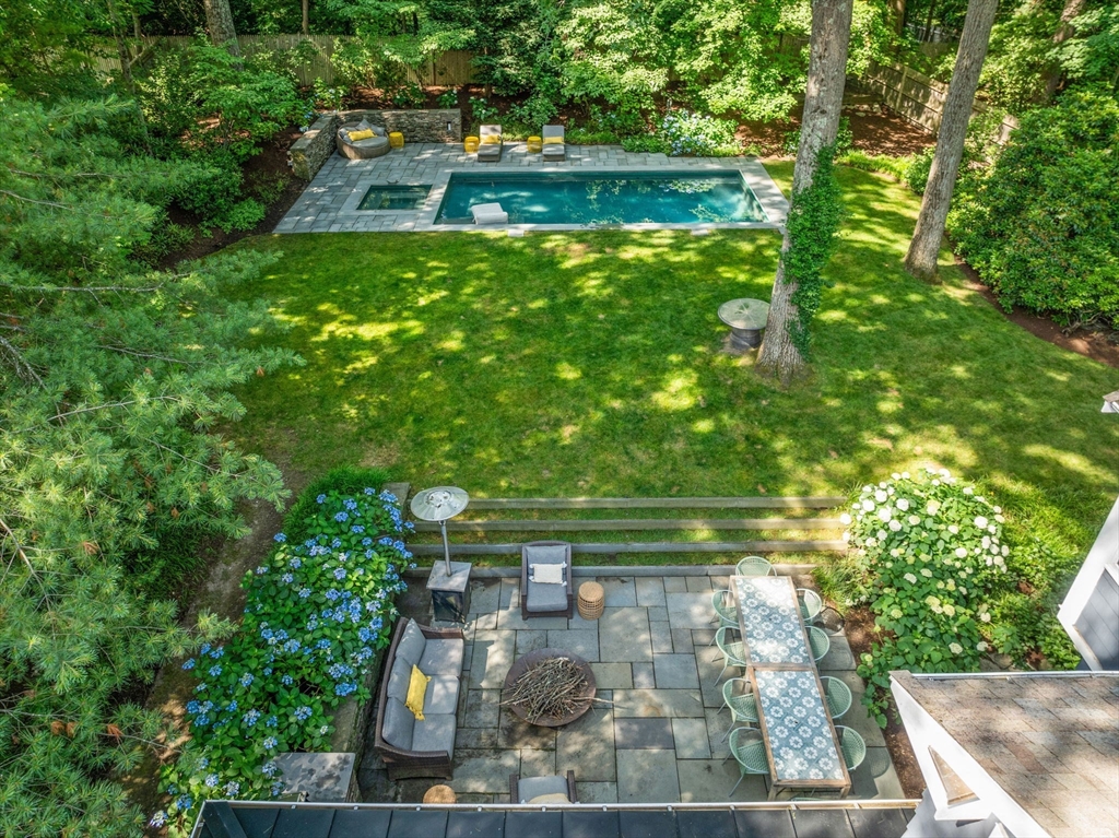 21 Sterling Rd
