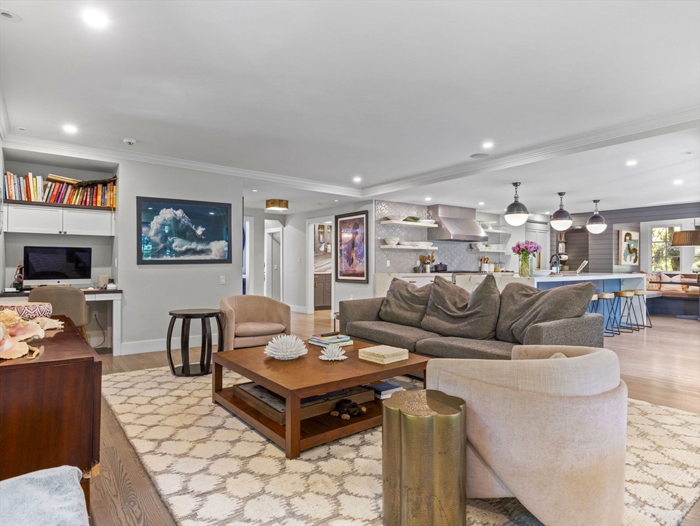 21 Sterling Rd