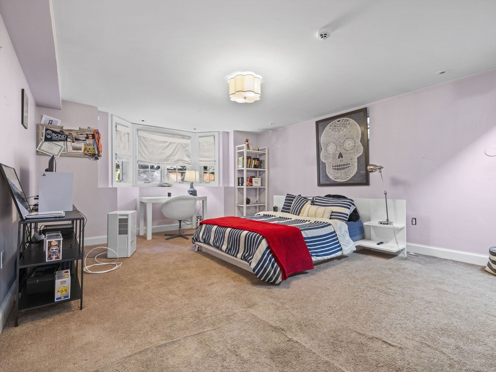 21 Sterling Rd