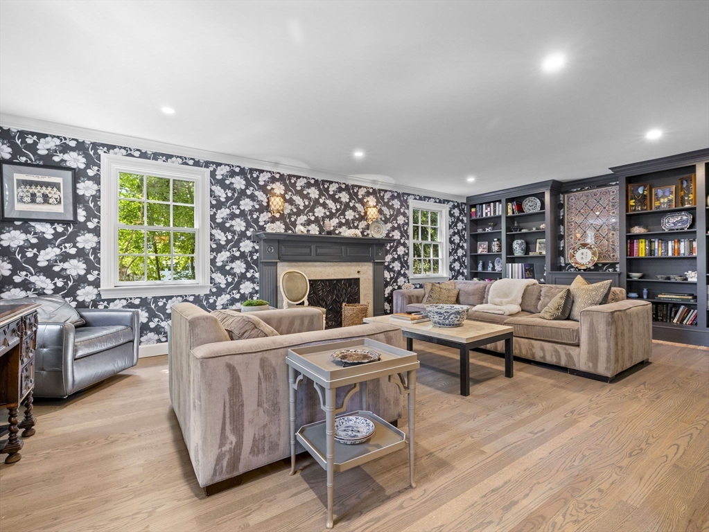 21 Sterling Rd