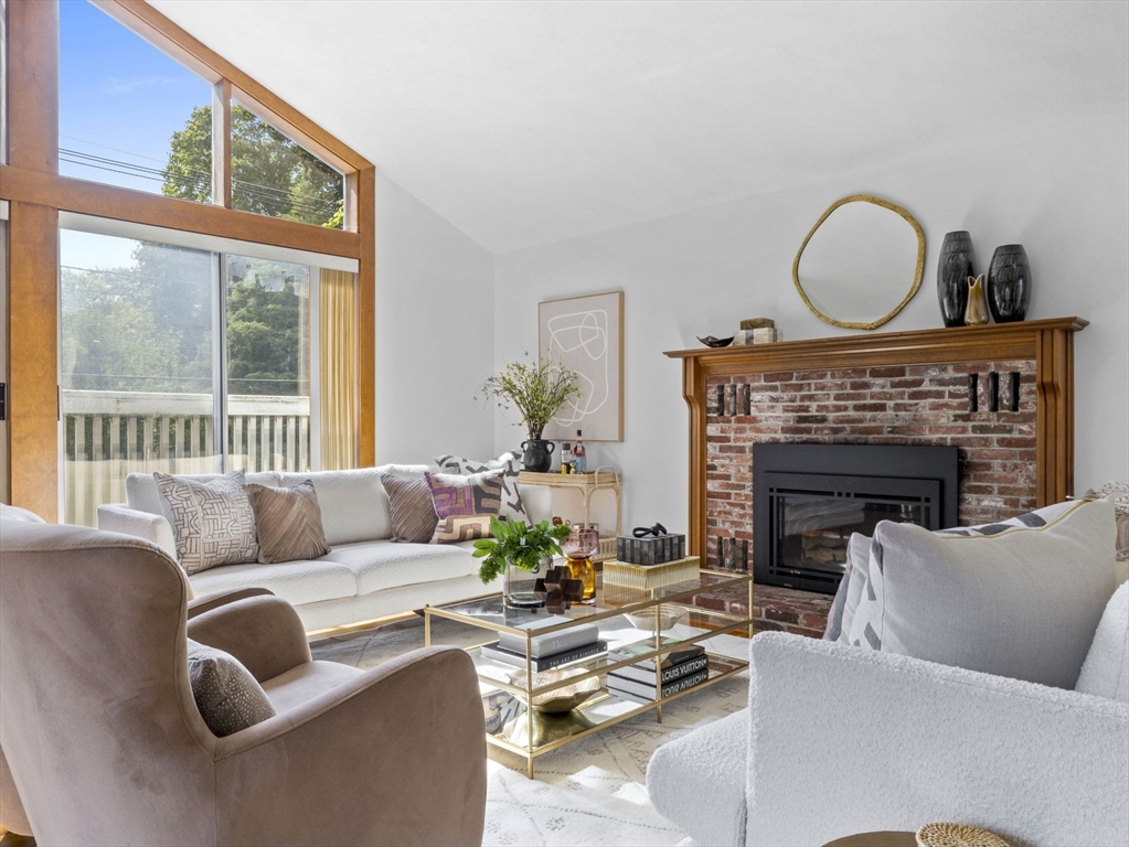 324 Linden St