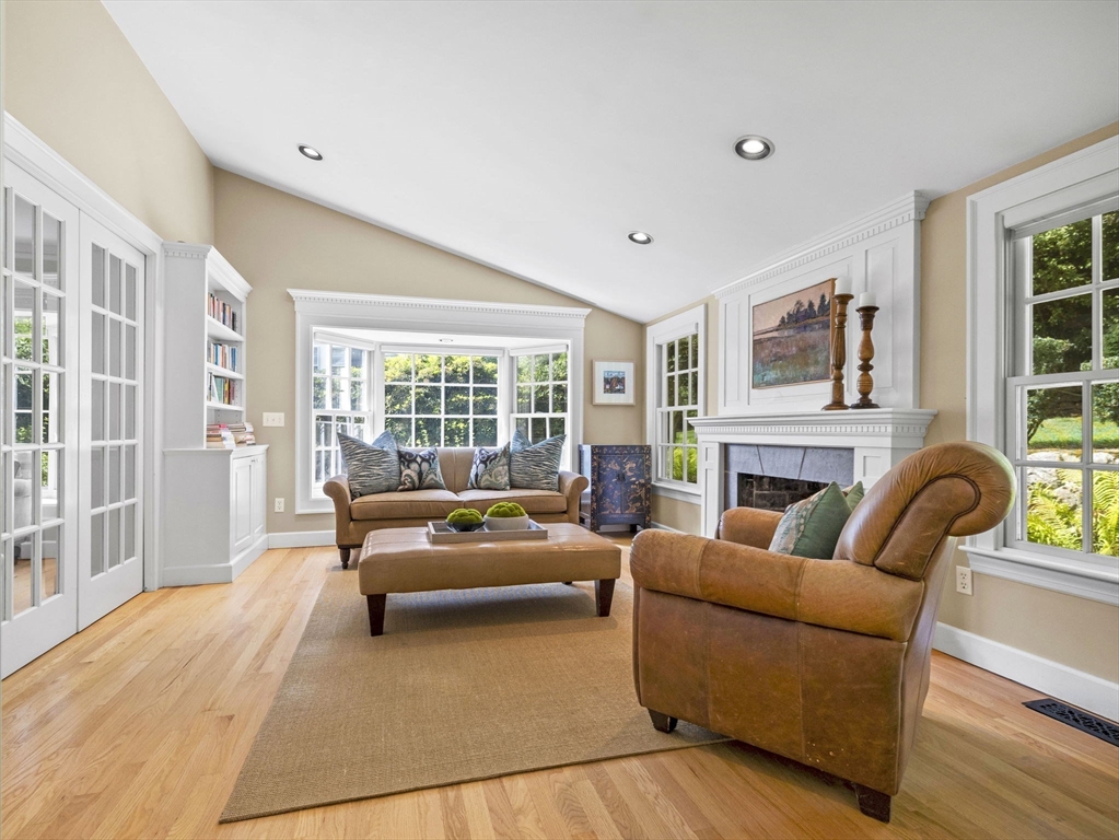 33 Thackeray Rd