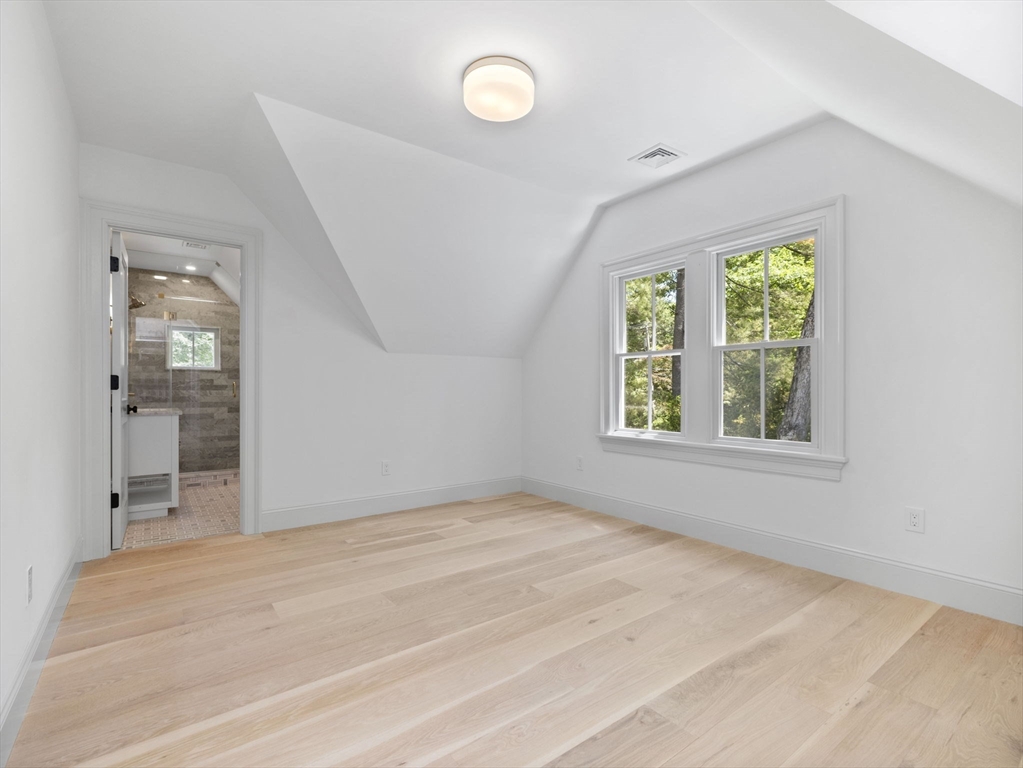 38 Old Farm Rd