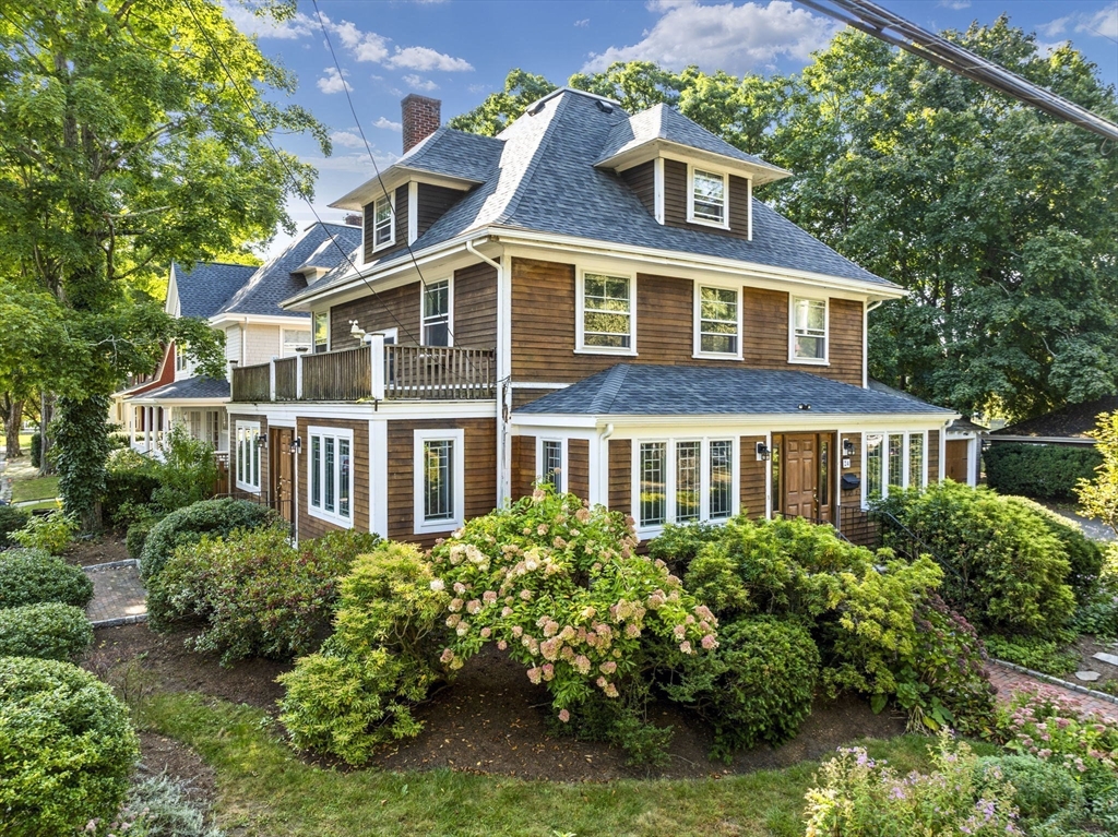 24 Hampden St