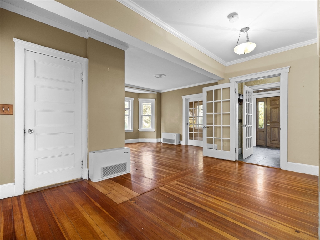 24 Hampden St