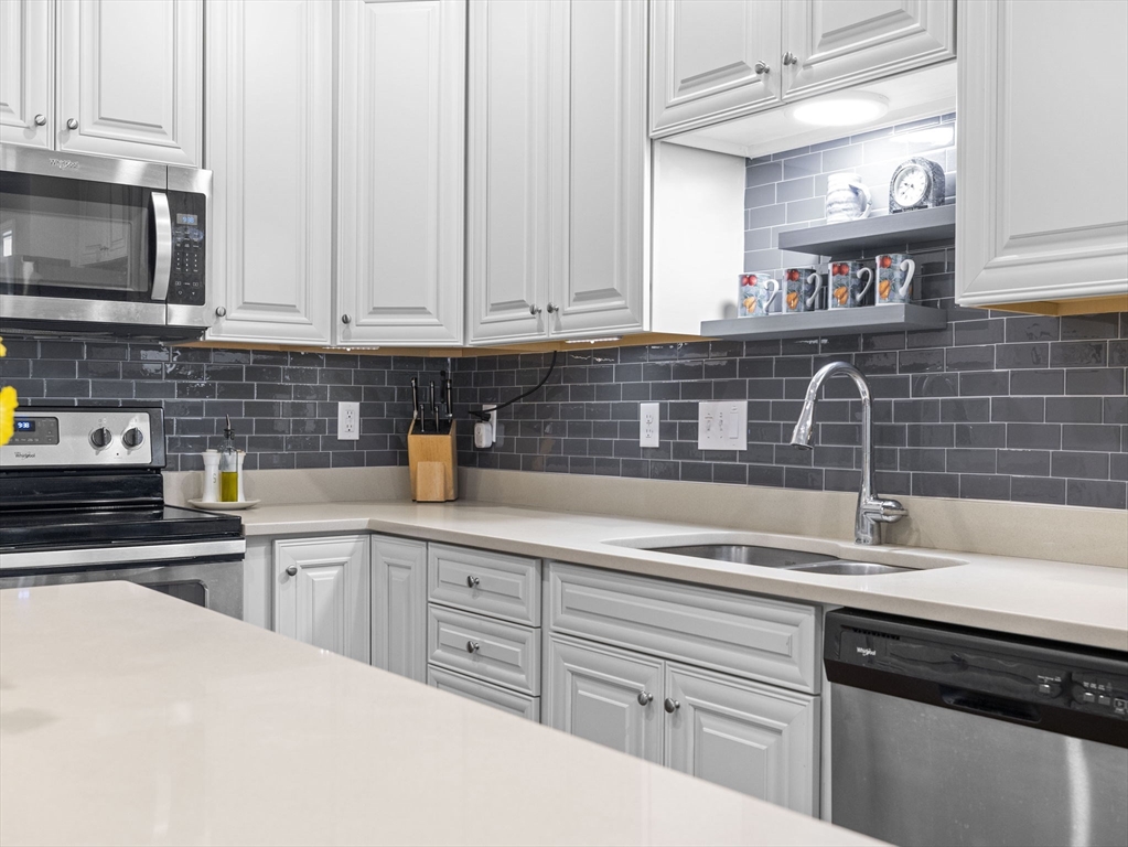 22 Farmstead Ln # 408