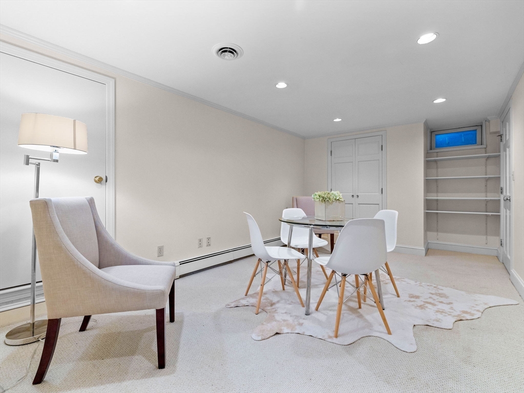47 Colburn Rd