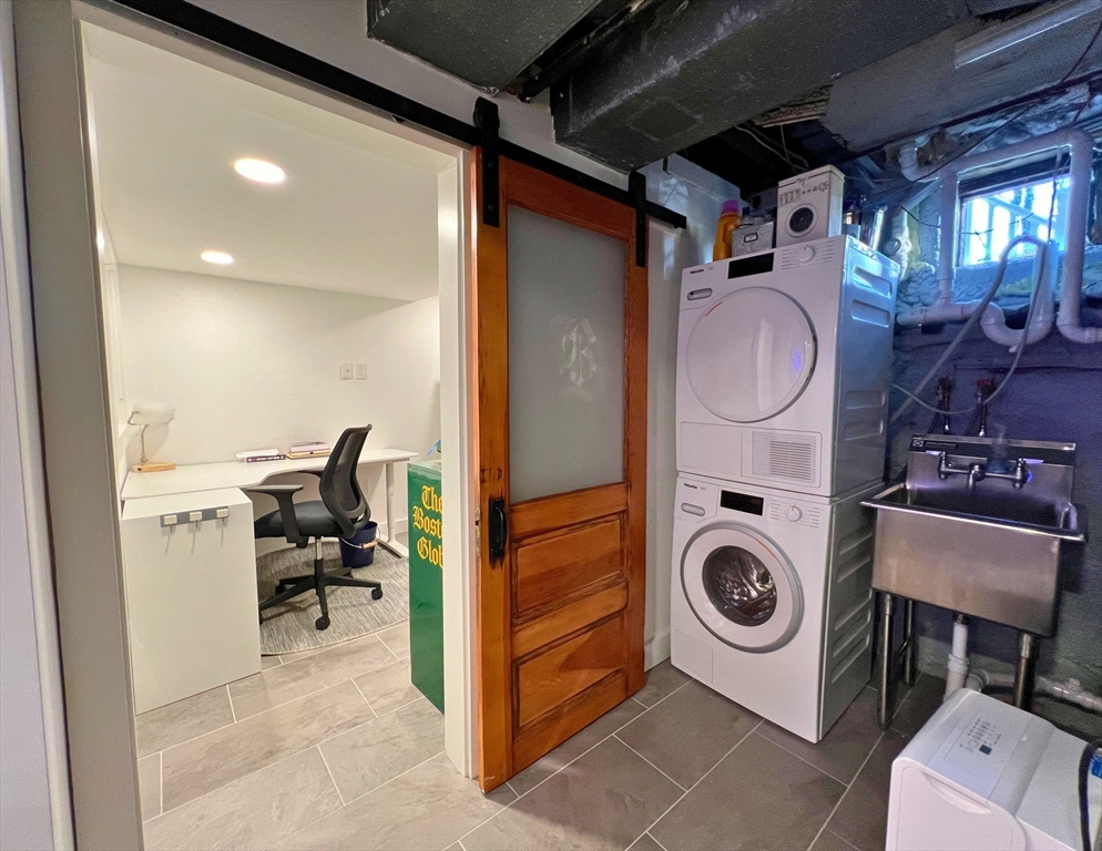 63 Linden St # 9