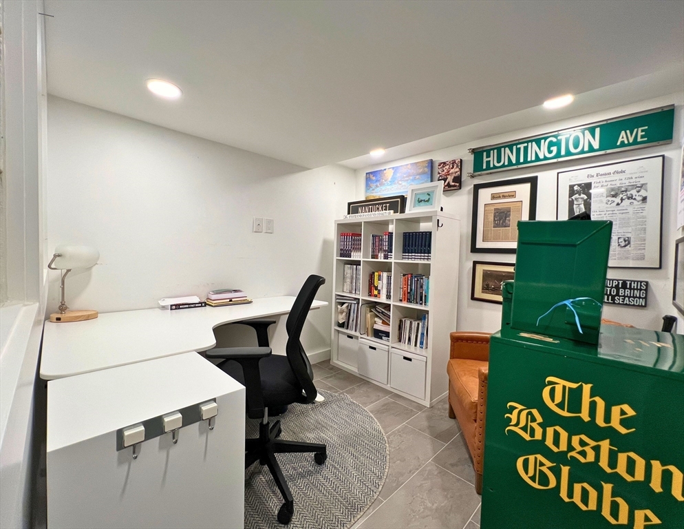 63 Linden St # 9