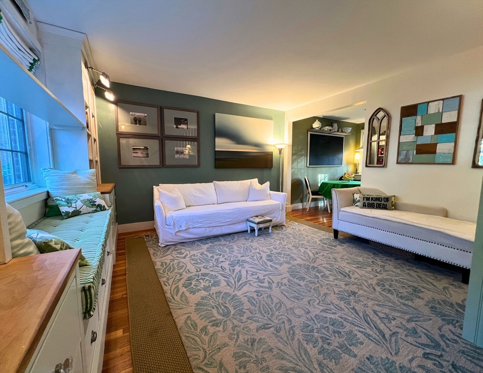 63 Linden St # 9