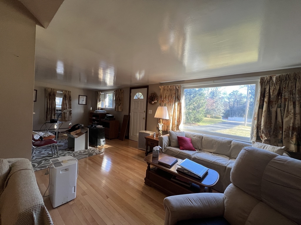 46 Upson Rd