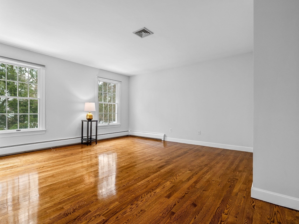 10 Livingston Rd