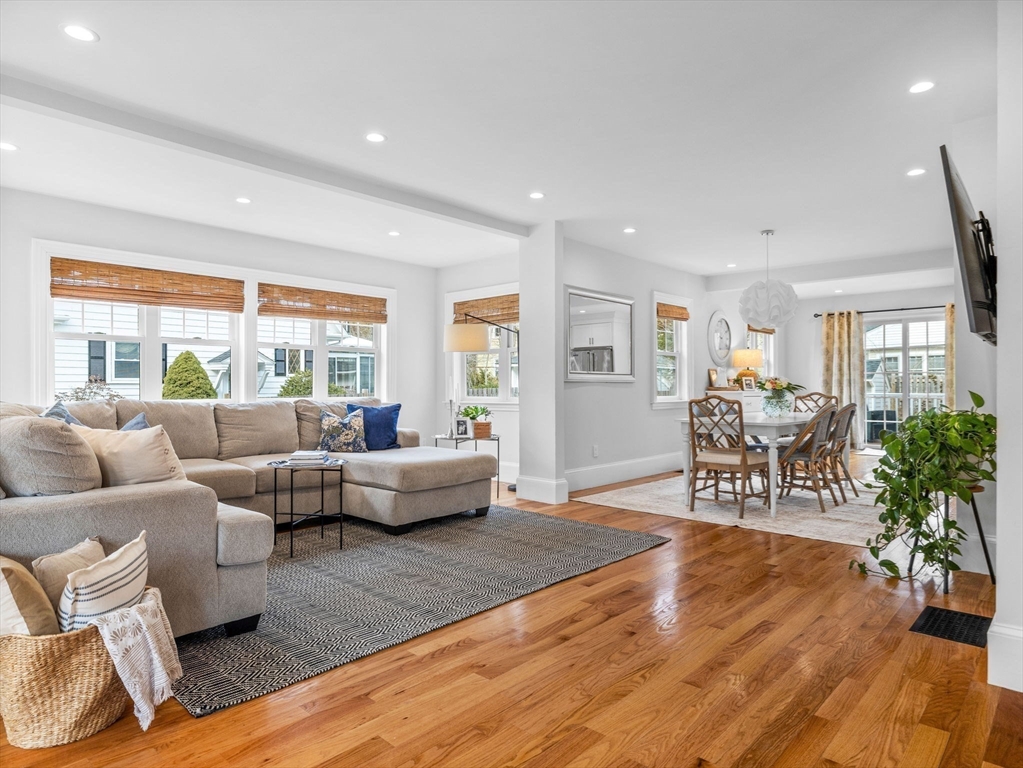 79 Donizetti St