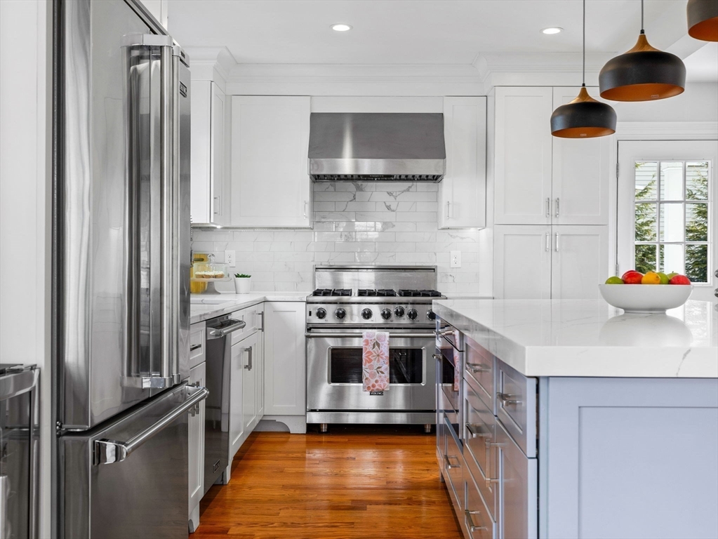 79 Donizetti St