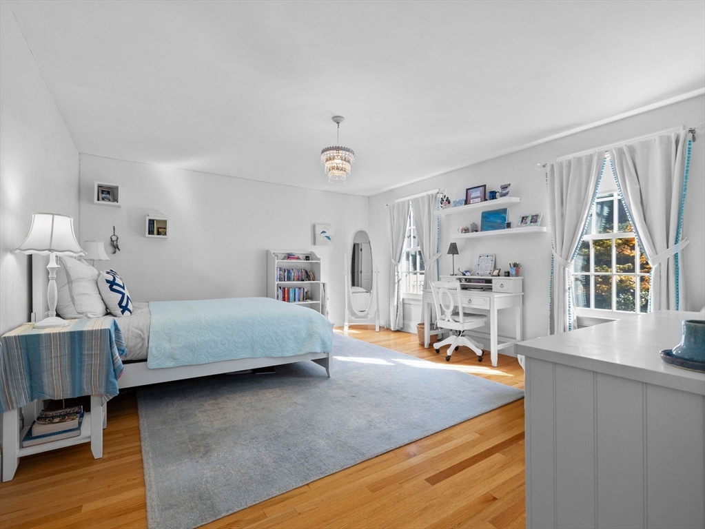 5 Sabrina Rd