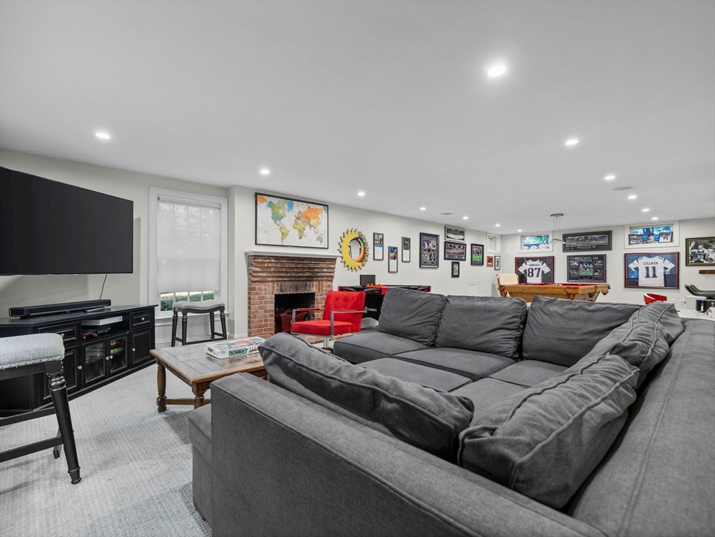 5 Sabrina Rd