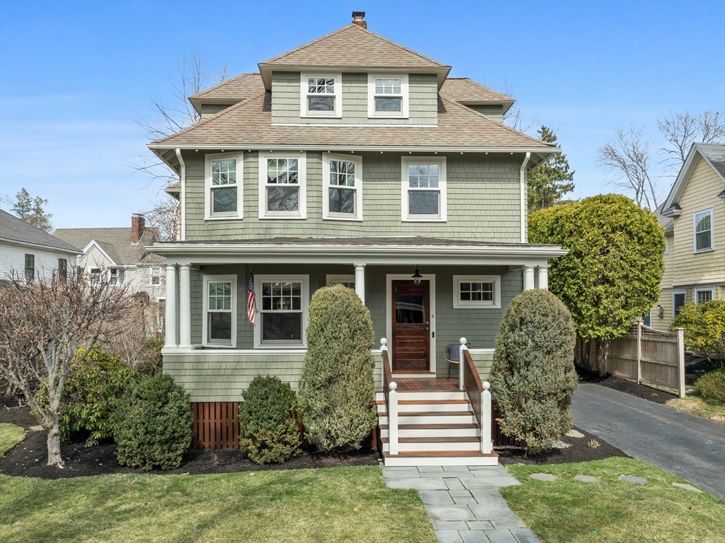 4 Middlesex St