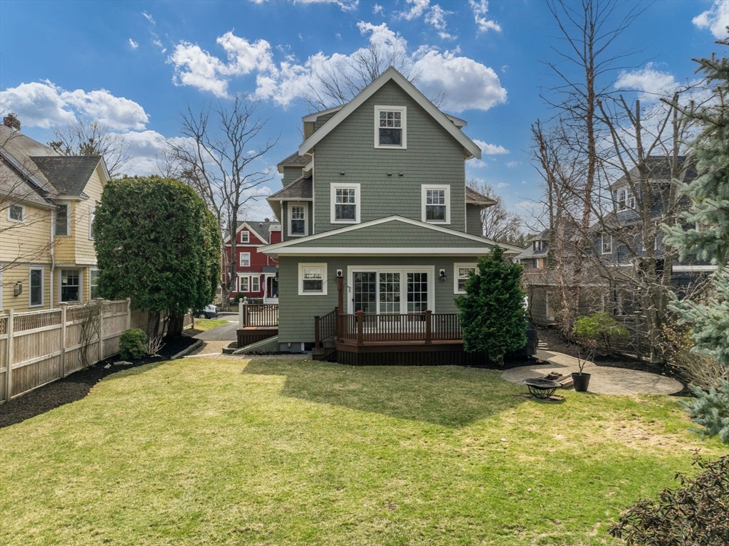4 Middlesex St